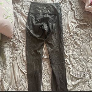 Wunder Under High Rise Lululemon Leggings size 2